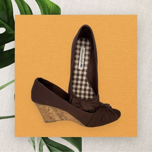 BROWN FABRIC PEEP TOE WEDGE - Picture 1 of 6